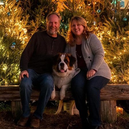 Rural Life On A Real Christmas Tree Farm! Hallmark Experience! Ozark Exterior foto