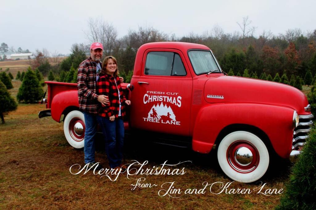 Rural Life On A Real Christmas Tree Farm! Hallmark Experience! Ozark Exterior foto